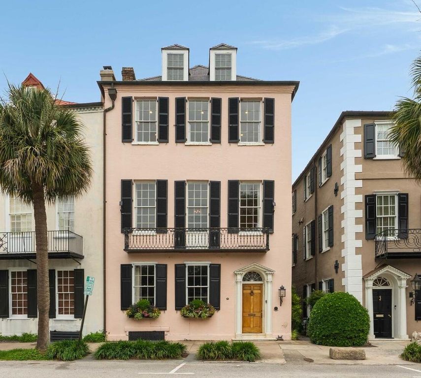55 E Bay Street, Charleston, SC 29401