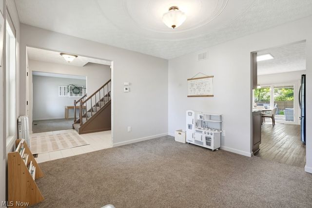 488 Schooner Lane, Northfield Center, OH 44067