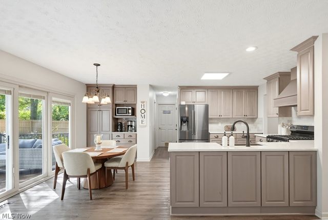 488 Schooner Lane, Northfield Center, OH 44067
