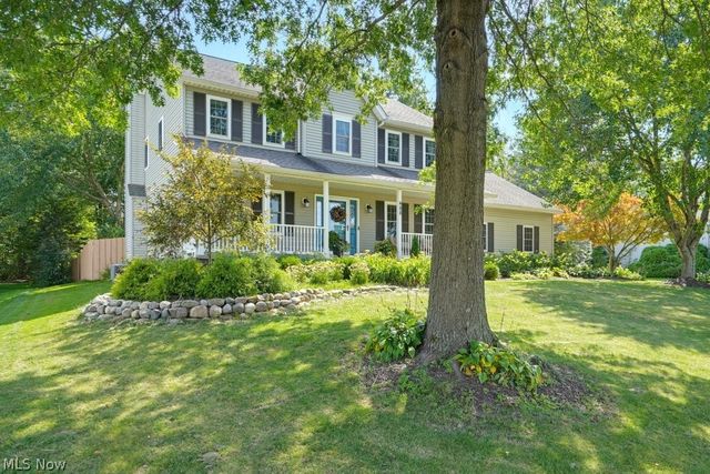 488 Schooner Lane, Northfield Center, OH 44067