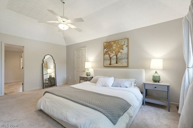 488 Schooner Lane, Northfield Center, OH 44067