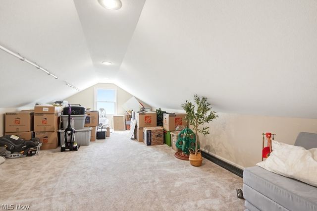 488 Schooner Lane, Northfield Center, OH 44067
