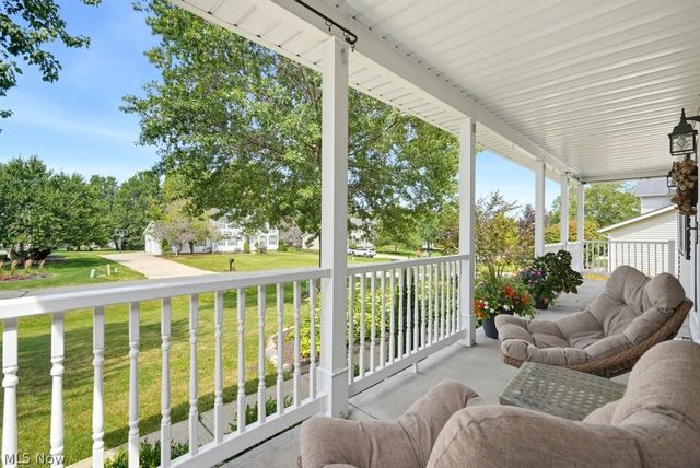 488 Schooner Lane, Northfield Center, OH 44067