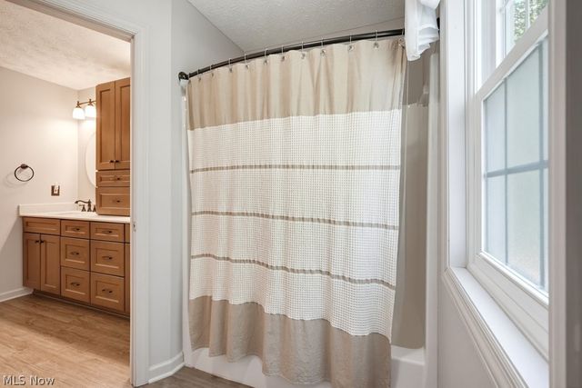 488 Schooner Lane, Northfield Center, OH 44067