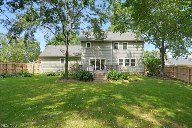 488 Schooner Lane, Northfield Center, OH 44067