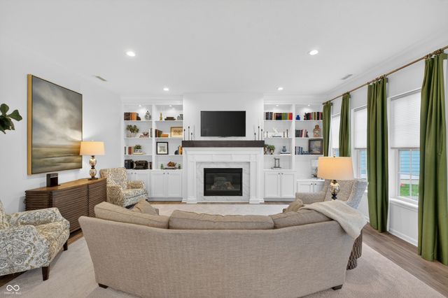 15432 Heatherbank Drive, Westfield, IN 46074