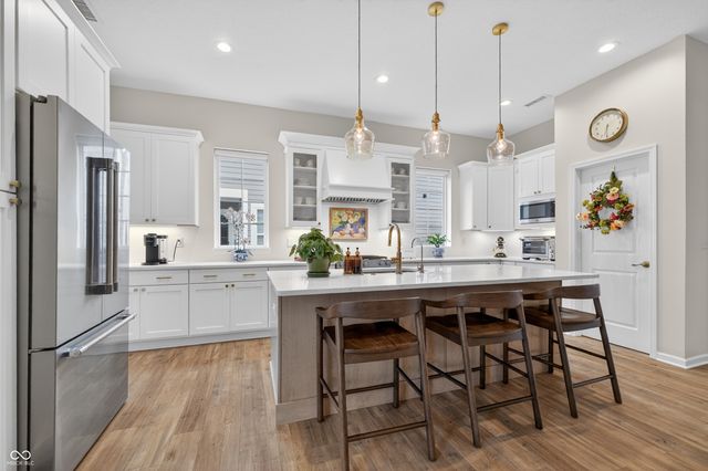 15432 Heatherbank Drive, Westfield, IN 46074
