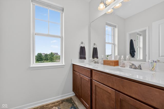 15432 Heatherbank Drive, Westfield, IN 46074