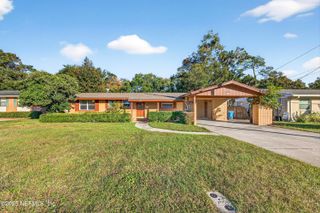 1355 E LAMANTO Avenue E, Jacksonville, FL 32211
