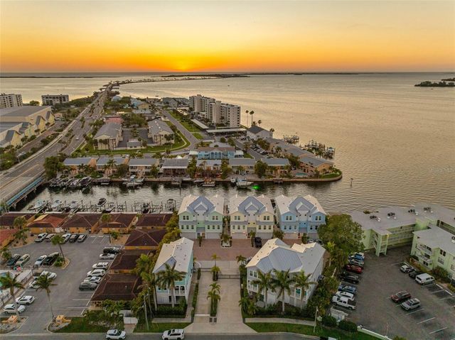 604 SEA COURT, Dunedin, FL 34698