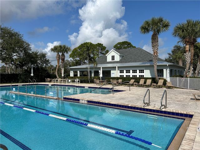 605 Bridgewater Lane SW, Vero Beach, FL 32962