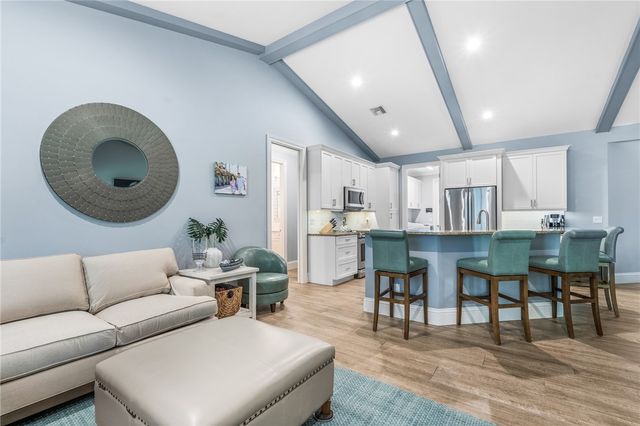 605 Bridgewater Lane SW, Vero Beach, FL 32962