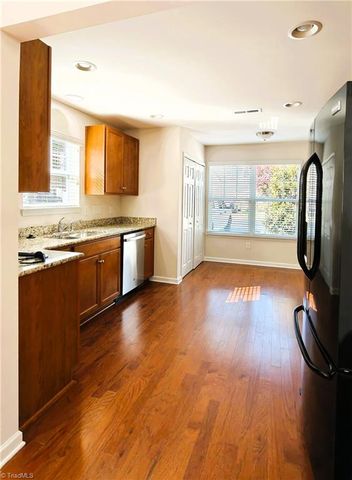 109 Tilleys Grove Drive, Kernersville, NC 27284