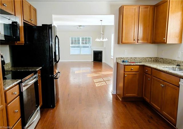 109 Tilleys Grove Drive, Kernersville, NC 27284