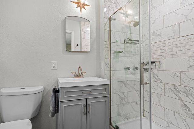 619 Kingston Drive, Irving, TX 75061