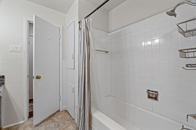 619 Kingston Drive, Irving, TX 75061