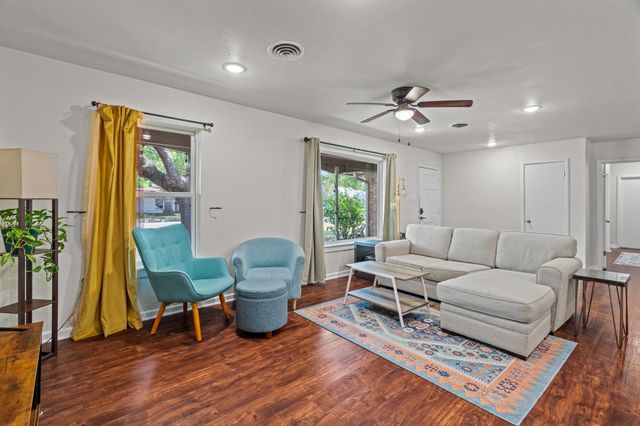 619 Kingston Drive, Irving, TX 75061