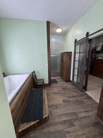 6635 E Chicago Road, Moscow Twp, MI 49250