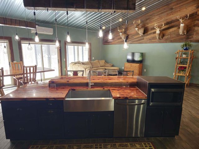 6635 E Chicago Road, Moscow Twp, MI 49250