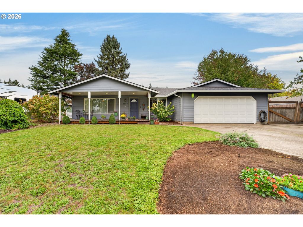 Image 1 of property listing at 1050 Nw WALLACE Rd, Mc Minnville, OR 97128