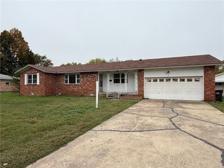606 Cedar Street, Springdale, AR 72764