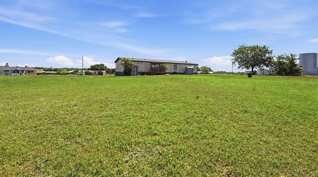 185 Private Road 4437, Rhome, TX 76078