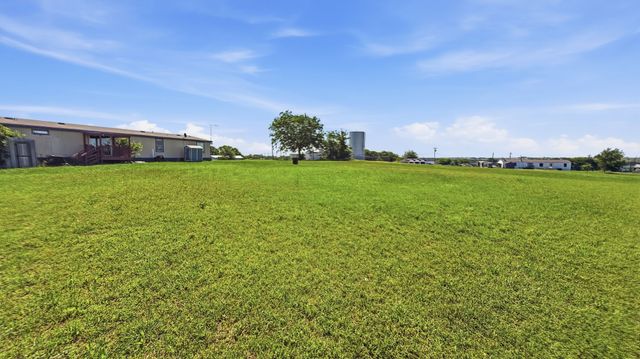 185 Private Road 4437, Rhome, TX 76078