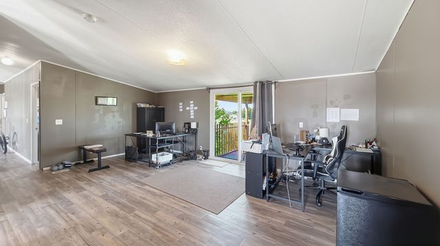 185 Private Road 4437, Rhome, TX 76078