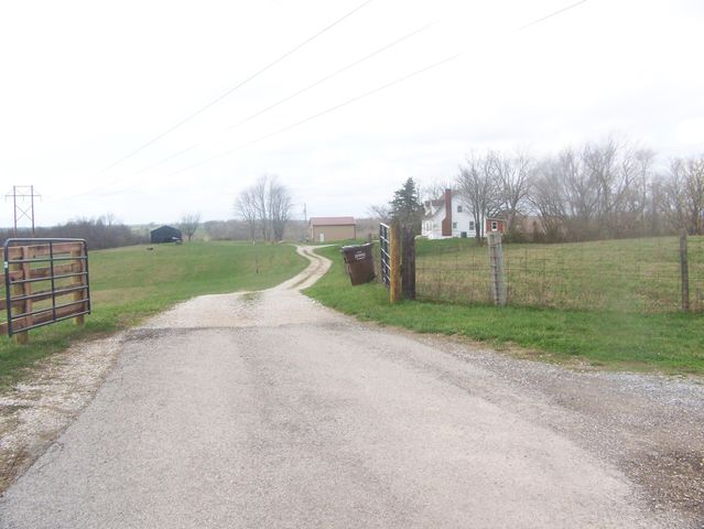 1350 Perry Pike, Mt Sterling, KY 40353
