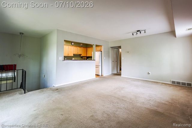 41678 Bedford Drive, Canton, MI 48187