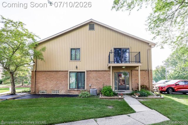 41678 Bedford Drive, Canton, MI 48187