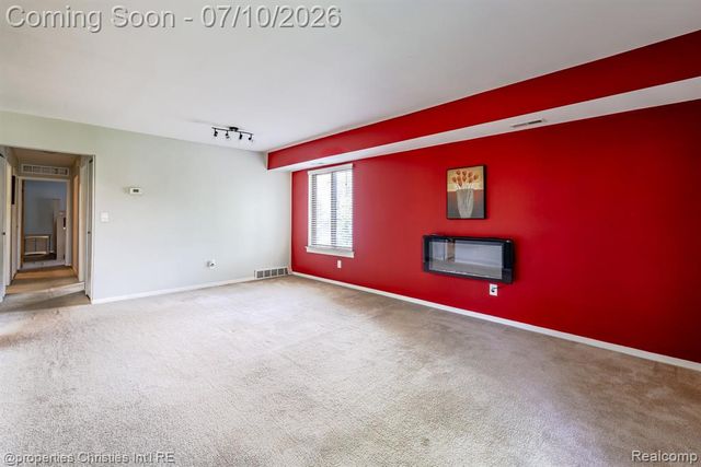 41678 Bedford Drive, Canton, MI 48187