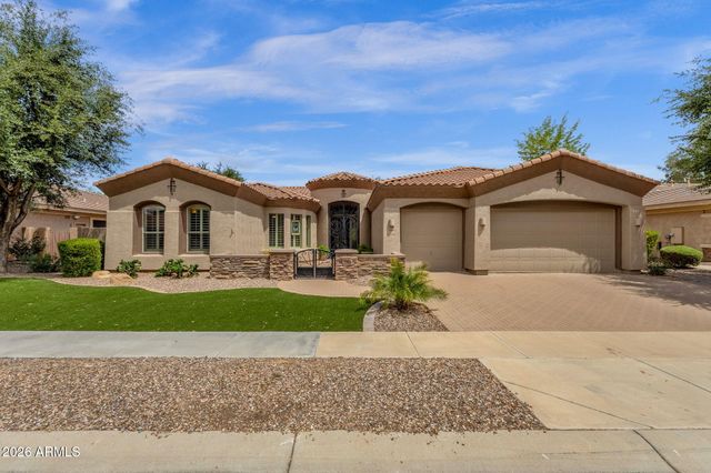 4576 E CAVALRY Drive, Gilbert, AZ 85297