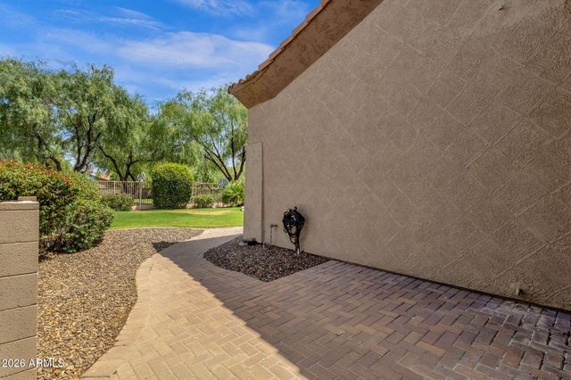 4576 E CAVALRY Drive, Gilbert, AZ 85297