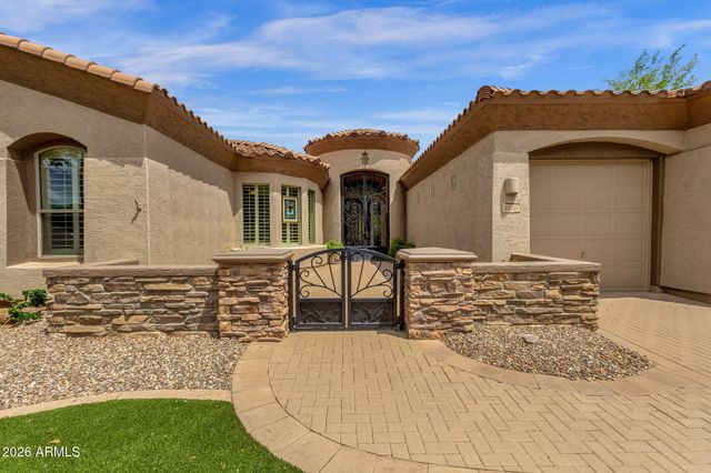 4576 E CAVALRY Drive, Gilbert, AZ 85297