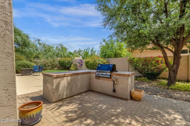 4576 E CAVALRY Drive, Gilbert, AZ 85297