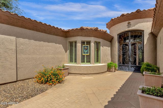 4576 E CAVALRY Drive, Gilbert, AZ 85297