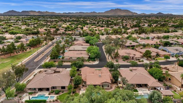 4576 E CAVALRY Drive, Gilbert, AZ 85297
