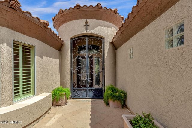 4576 E CAVALRY Drive, Gilbert, AZ 85297