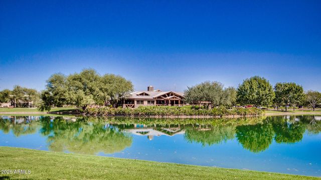 4576 E CAVALRY Drive, Gilbert, AZ 85297