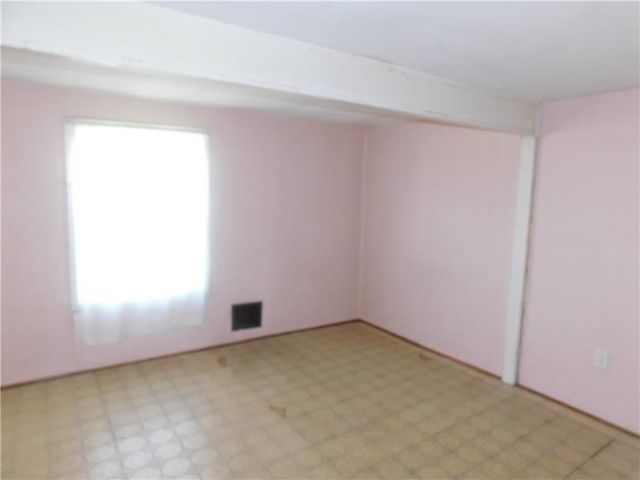 209 Euclid Avenue, Port Marion, PA 15474