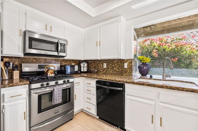 1489 E Francis Drive, Palm Springs, CA 92262