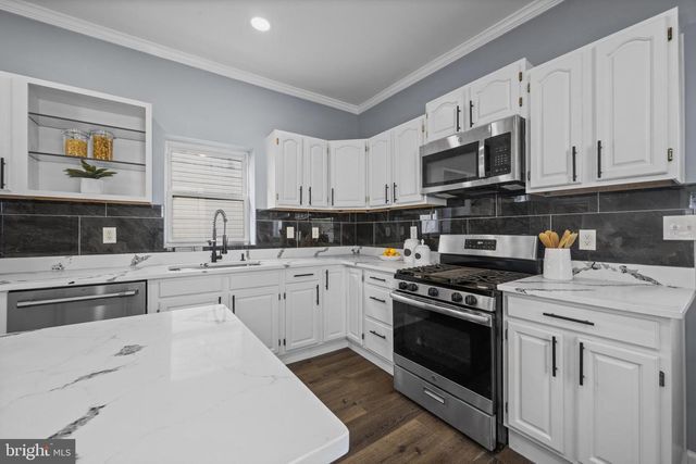 3936 LOWNDES AVE, Baltimore, MD 21218