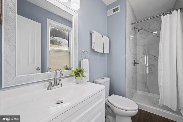 3936 LOWNDES AVE, Baltimore, MD 21218