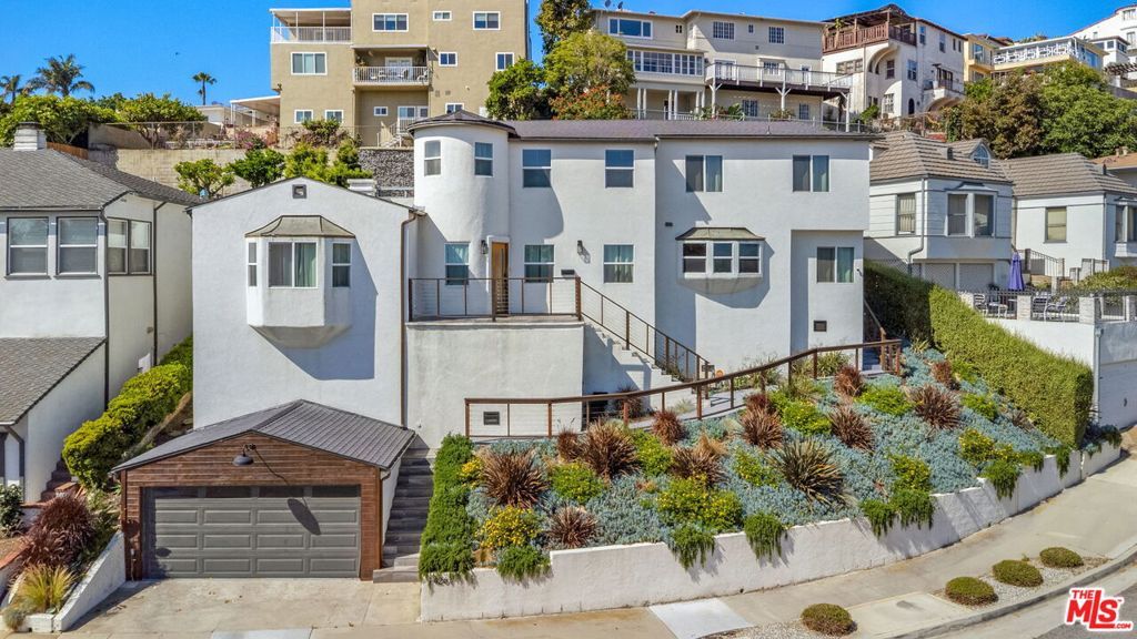 Image 2 of property listing at 4261 Palmero Boulevard, Los Angeles, CA 90008