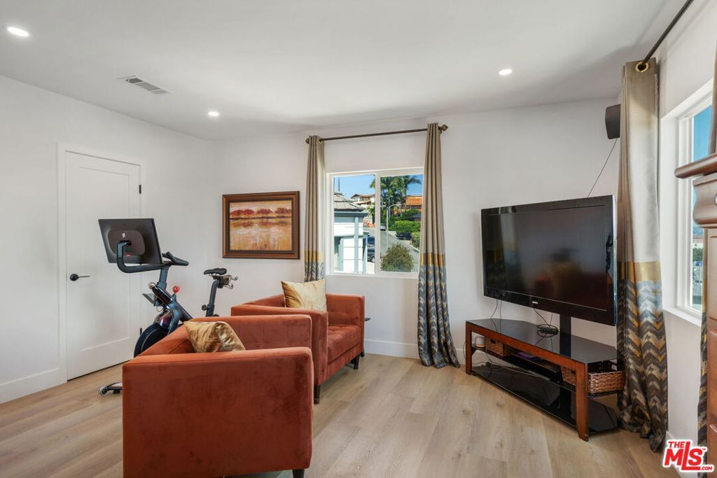 Image 29 of property listing at 4261 Palmero Boulevard, Los Angeles, CA 90008