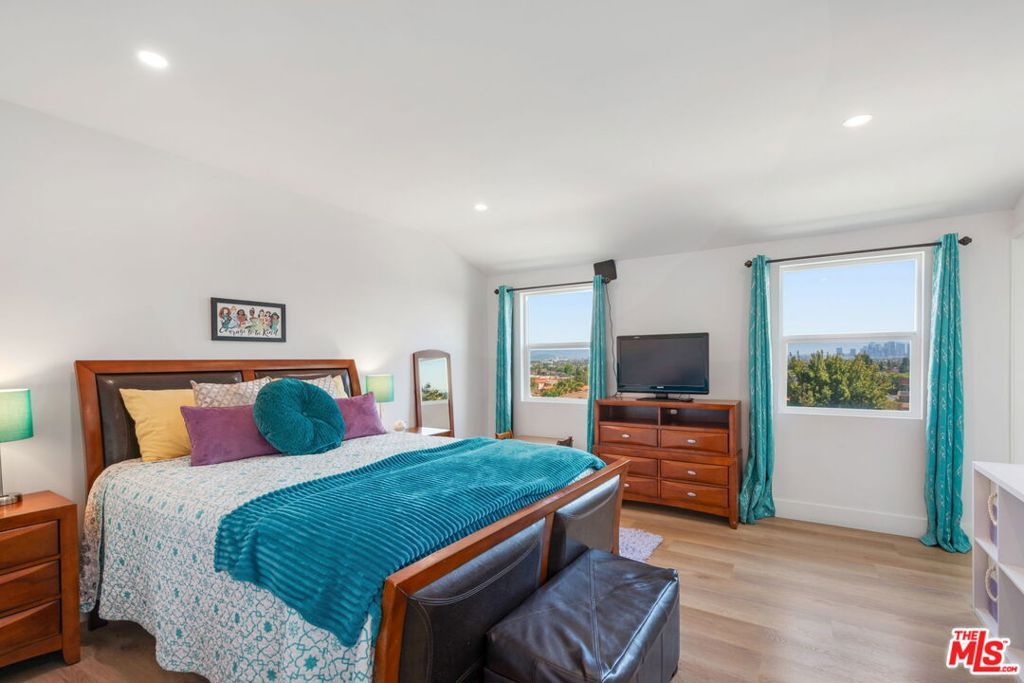 Image 32 of property listing at 4261 Palmero Boulevard, Los Angeles, CA 90008