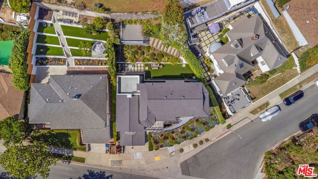 Image 56 of property listing at 4261 Palmero Boulevard, Los Angeles, CA 90008