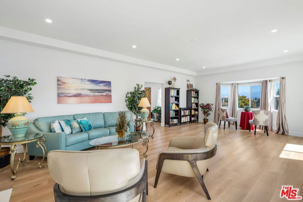 Image 8 of property listing at 4261 Palmero Boulevard, Los Angeles, CA 90008