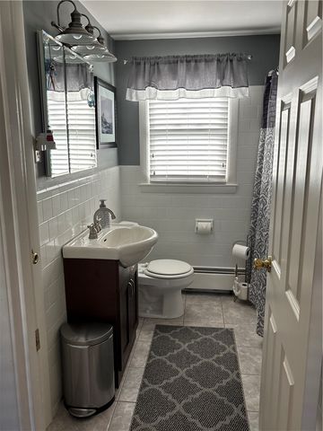 18 Mellon Road, Warwick, RI 02889